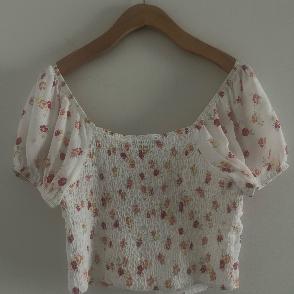 Floral Puff Sleeve Crop Top - Picture 2 of 3